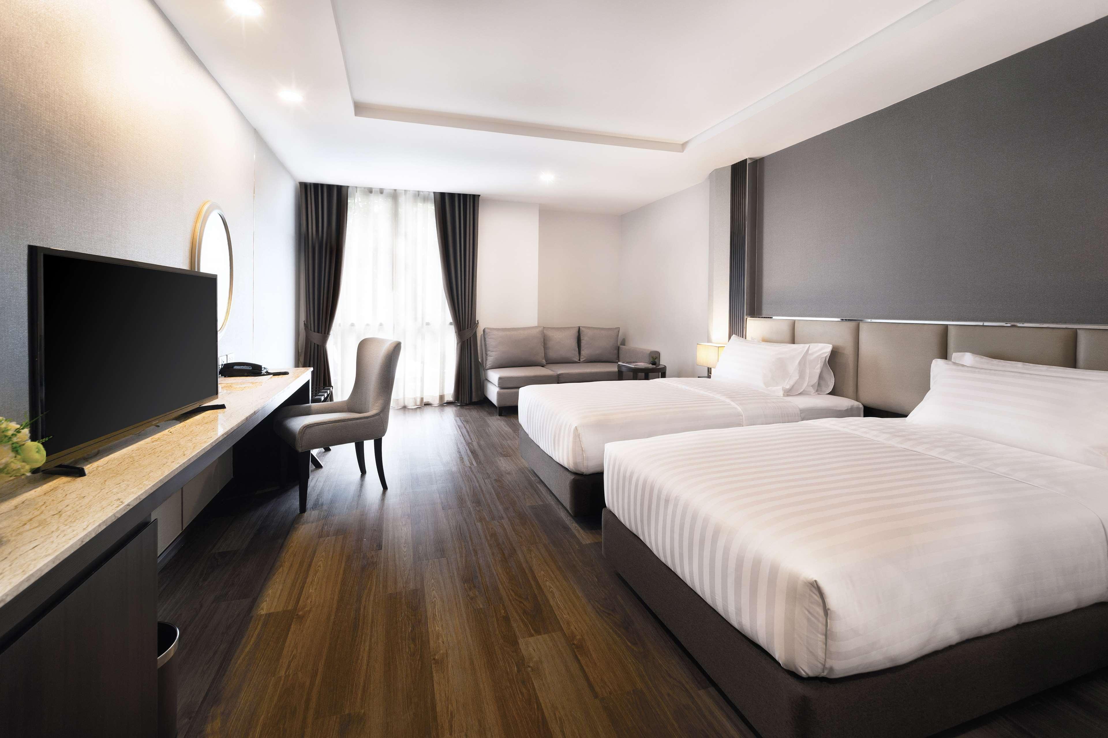 Western Peak Vista & Hotel 3*
