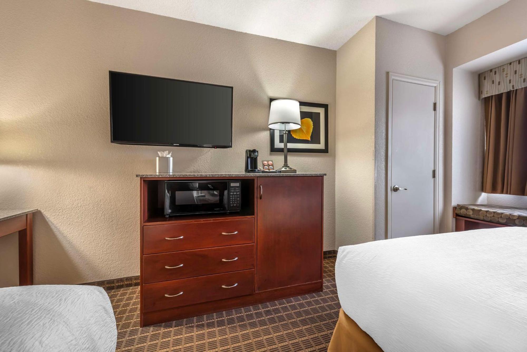 Western Peak Vista & Hotel 3*