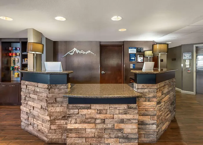 Best Western Plus Peak Vista Inn & Suites
